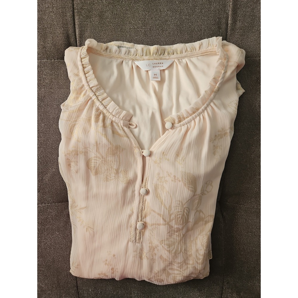 LC Lauren Conrad Gold Foil Floral Ruffle Blouse M Peach Pastel Romantic Cottagec
